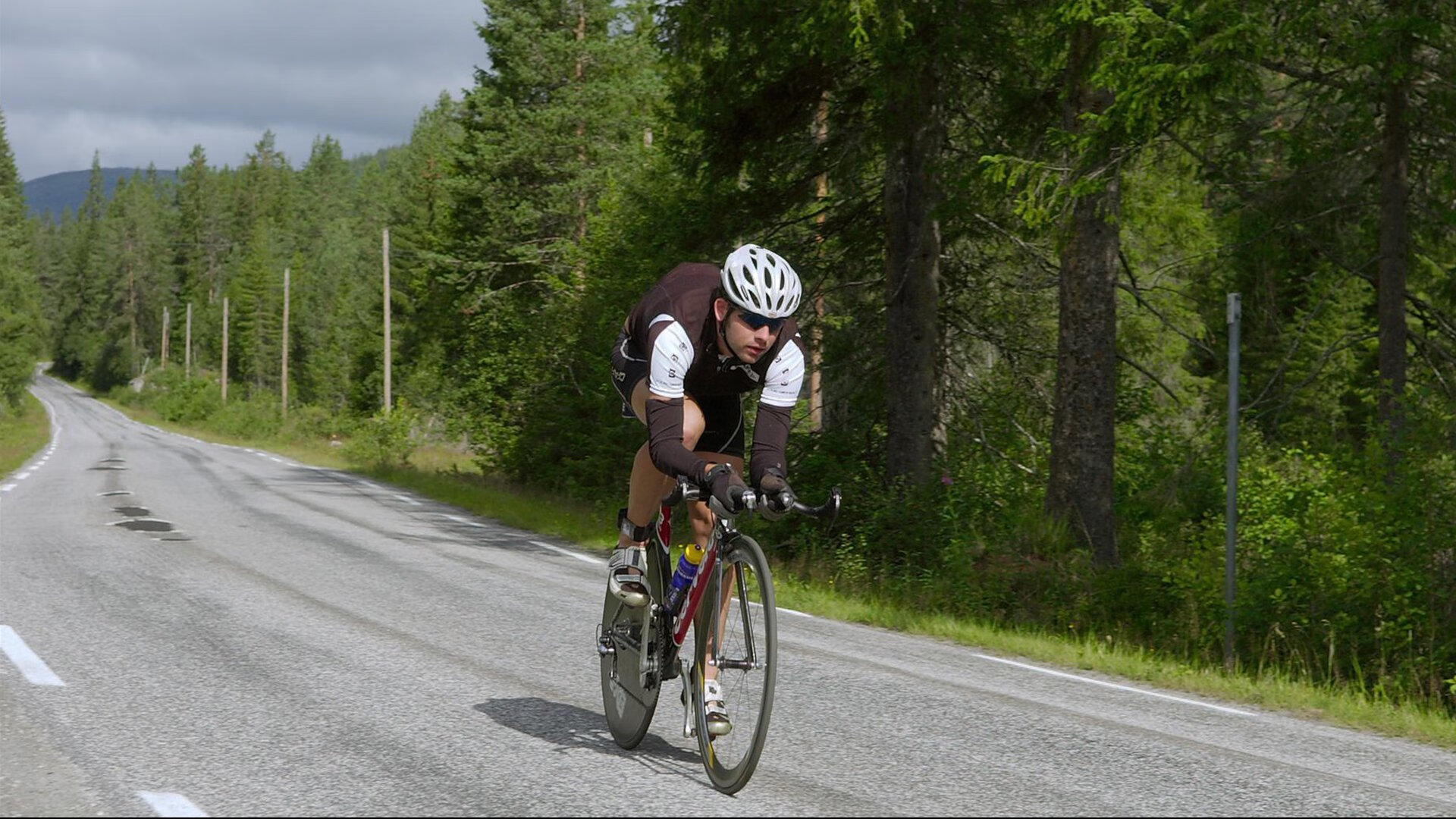 公牛推广“自助观赛体验厅”，个性化界面同步直播，公牛 视频