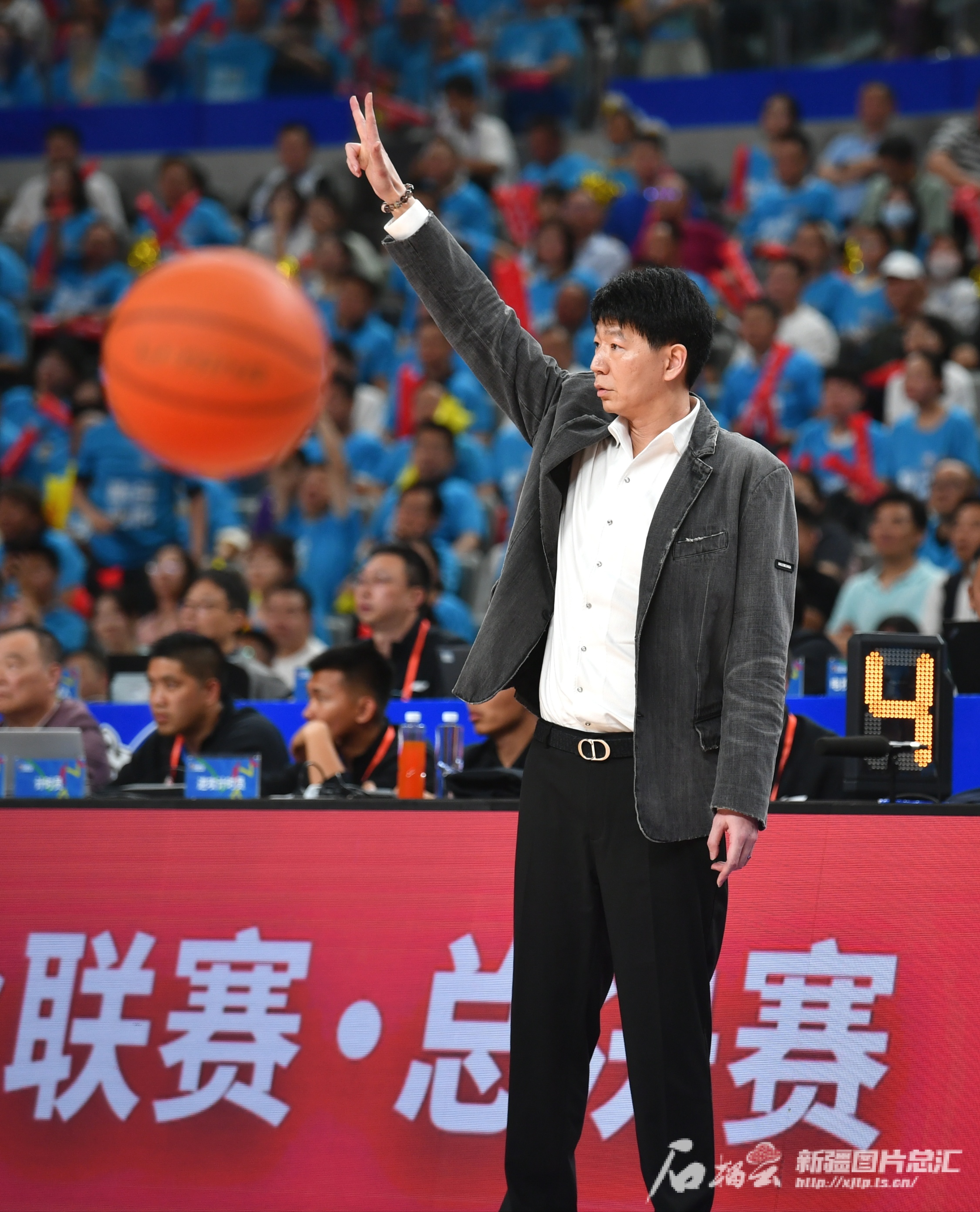 关于新疆男篮：重返争冠行列的关键的信息