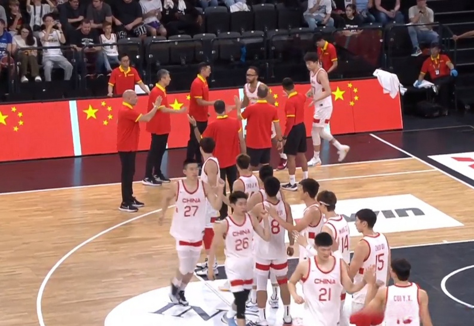 联防vs人盯人：中国男篮的防守困境