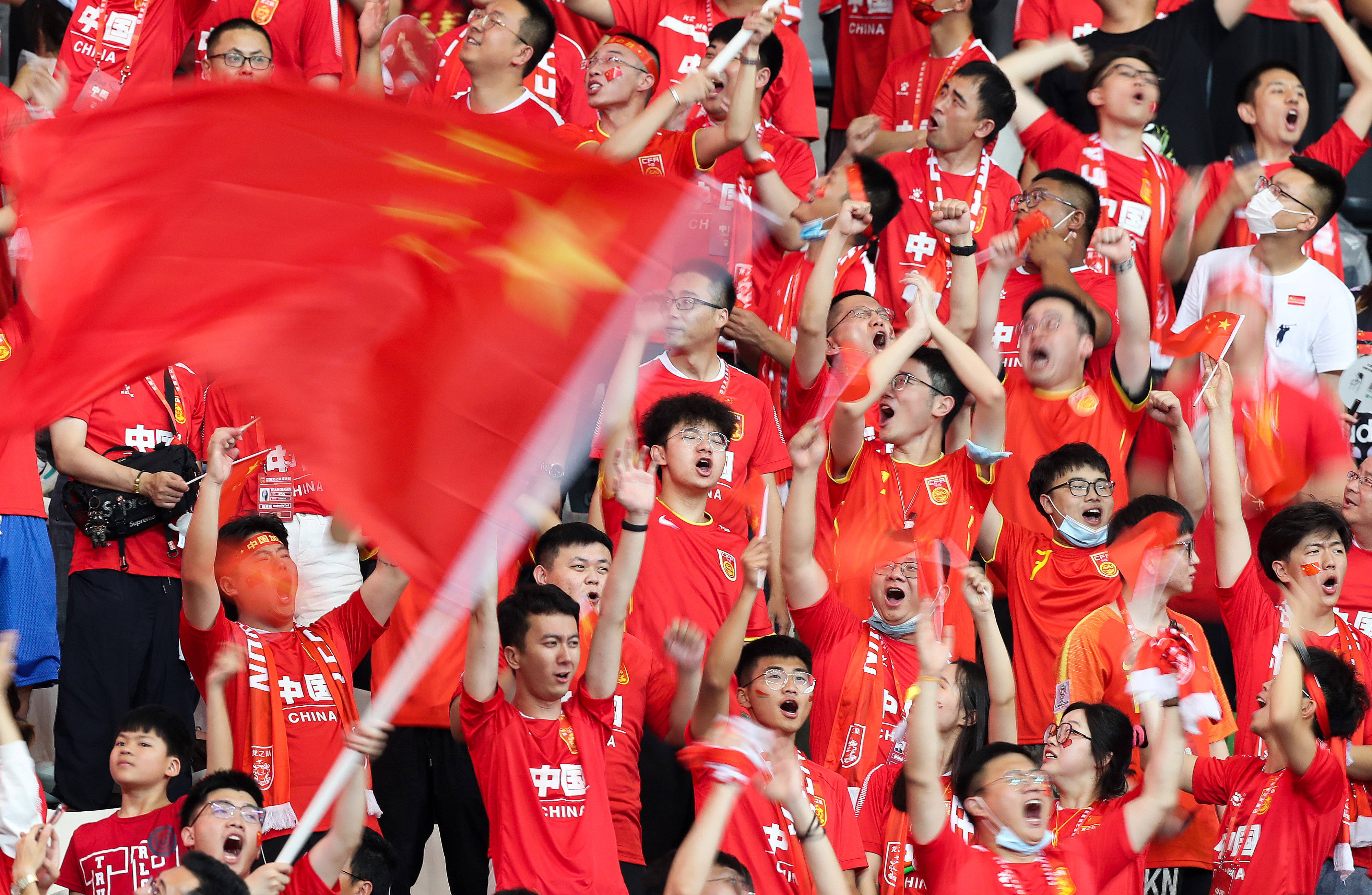 华体会app登录入口-“国家队在国际赛场的挑战，如何团结一心？”